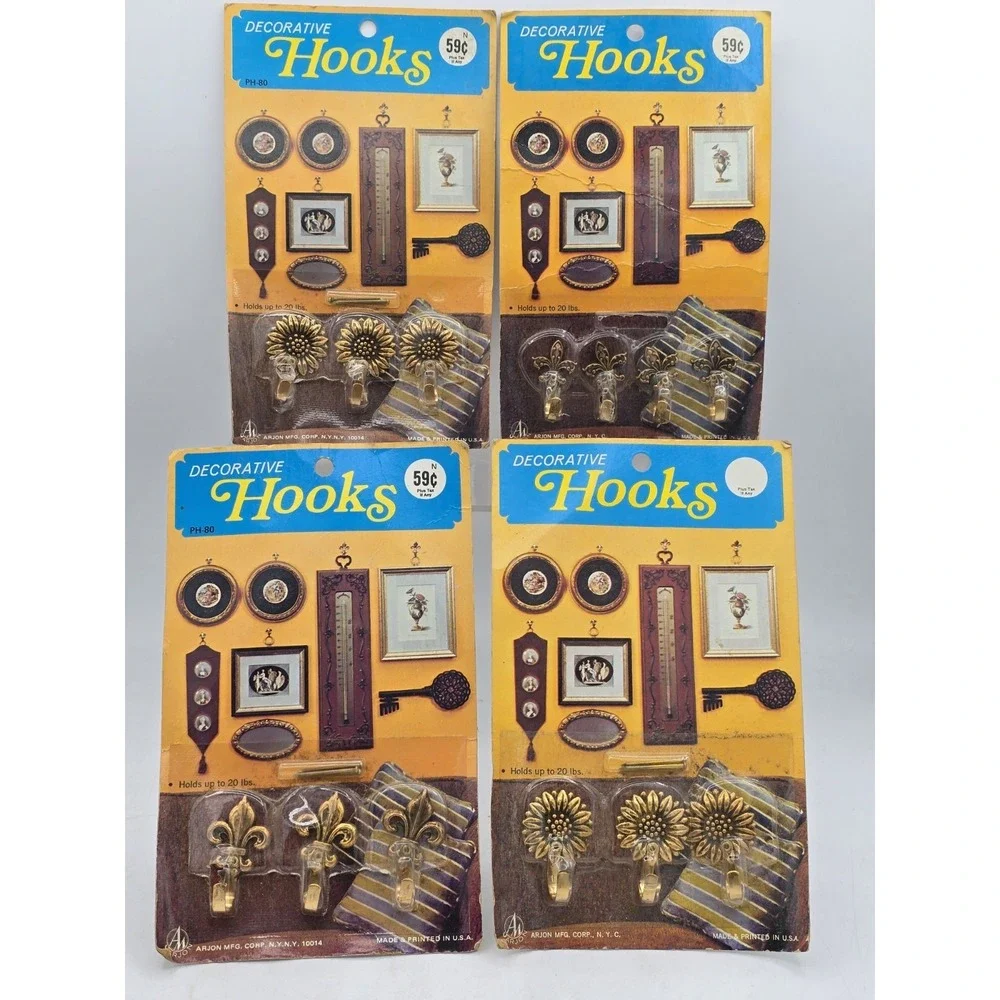4 Lot Of NEW SEALED VTG 1970's Brass Decorative Hooks Each Hold Up To 20 Lbs